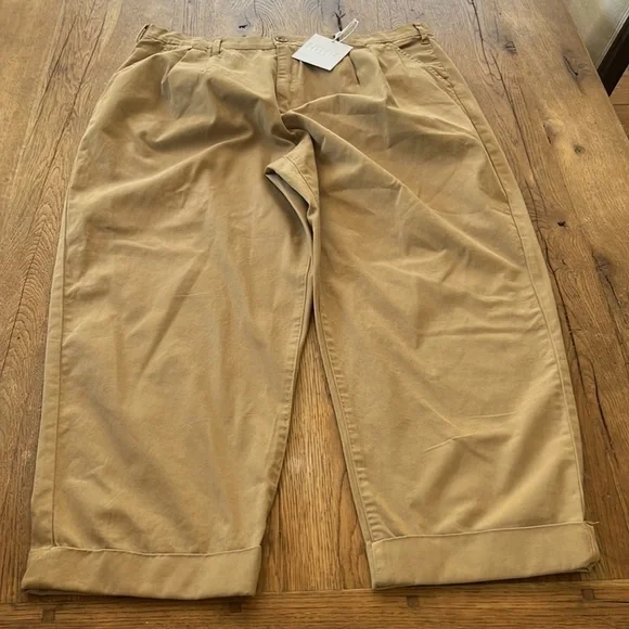 Pistola Khaki pleated trousers, Size 33, NWT - Picture 4 of 8